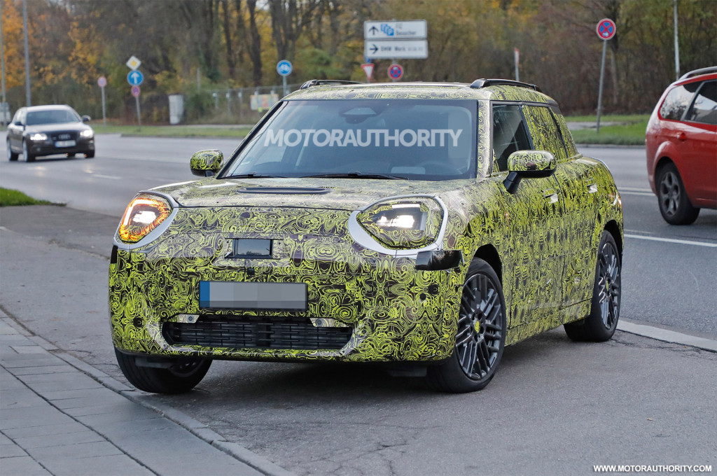 Lotus Envya, AC Cobra GT Roadster: This Week’s Top Photos